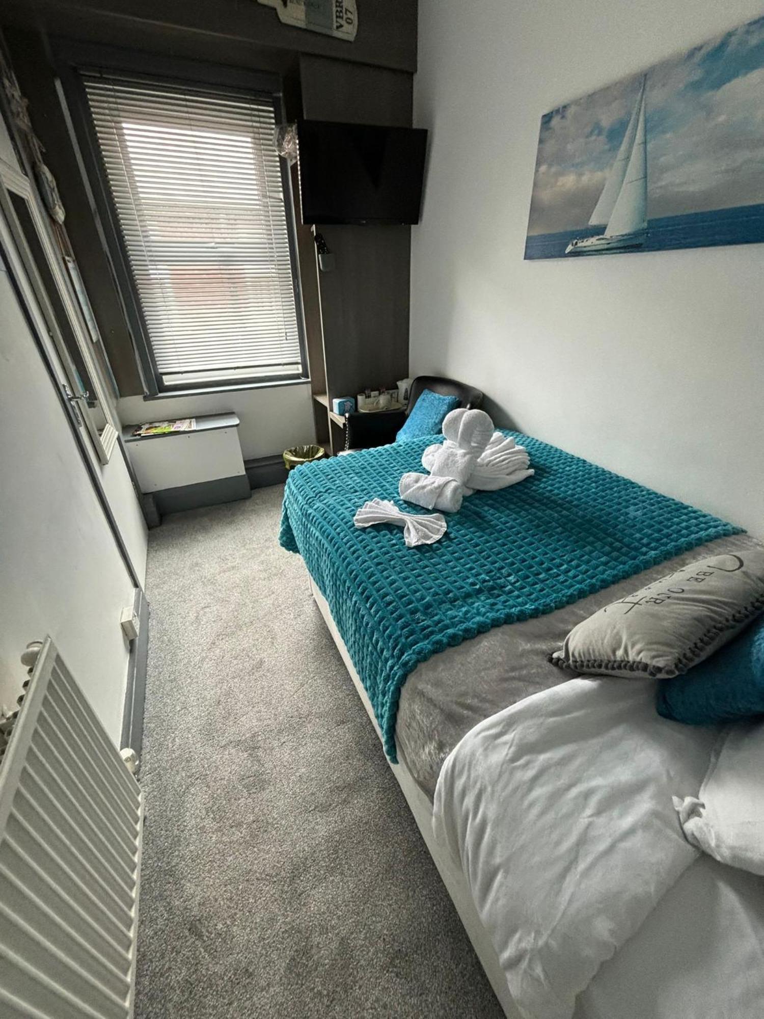 Kings Boutique Hotel Blackpool Esterno foto