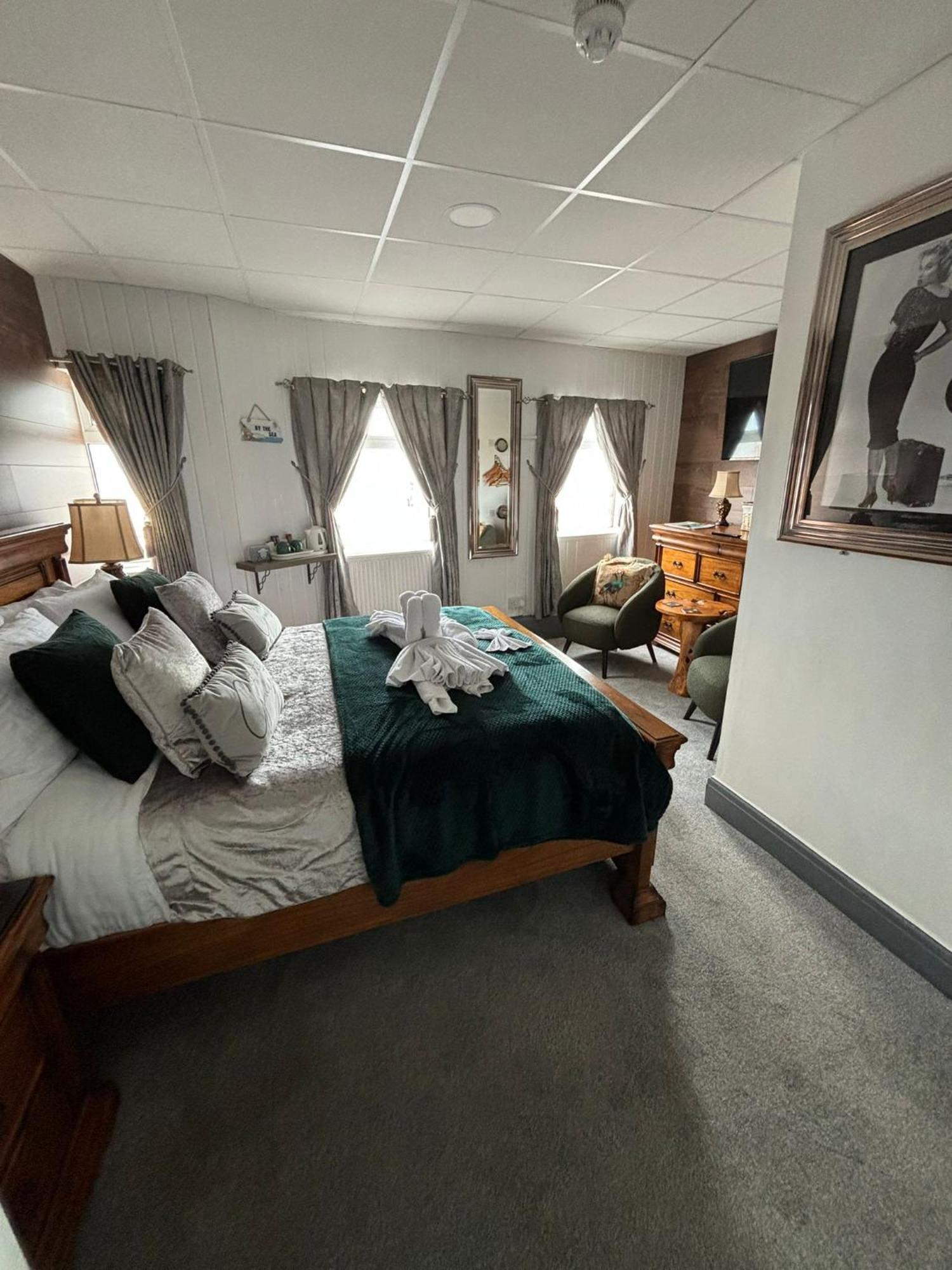 Kings Boutique Hotel Blackpool Esterno foto