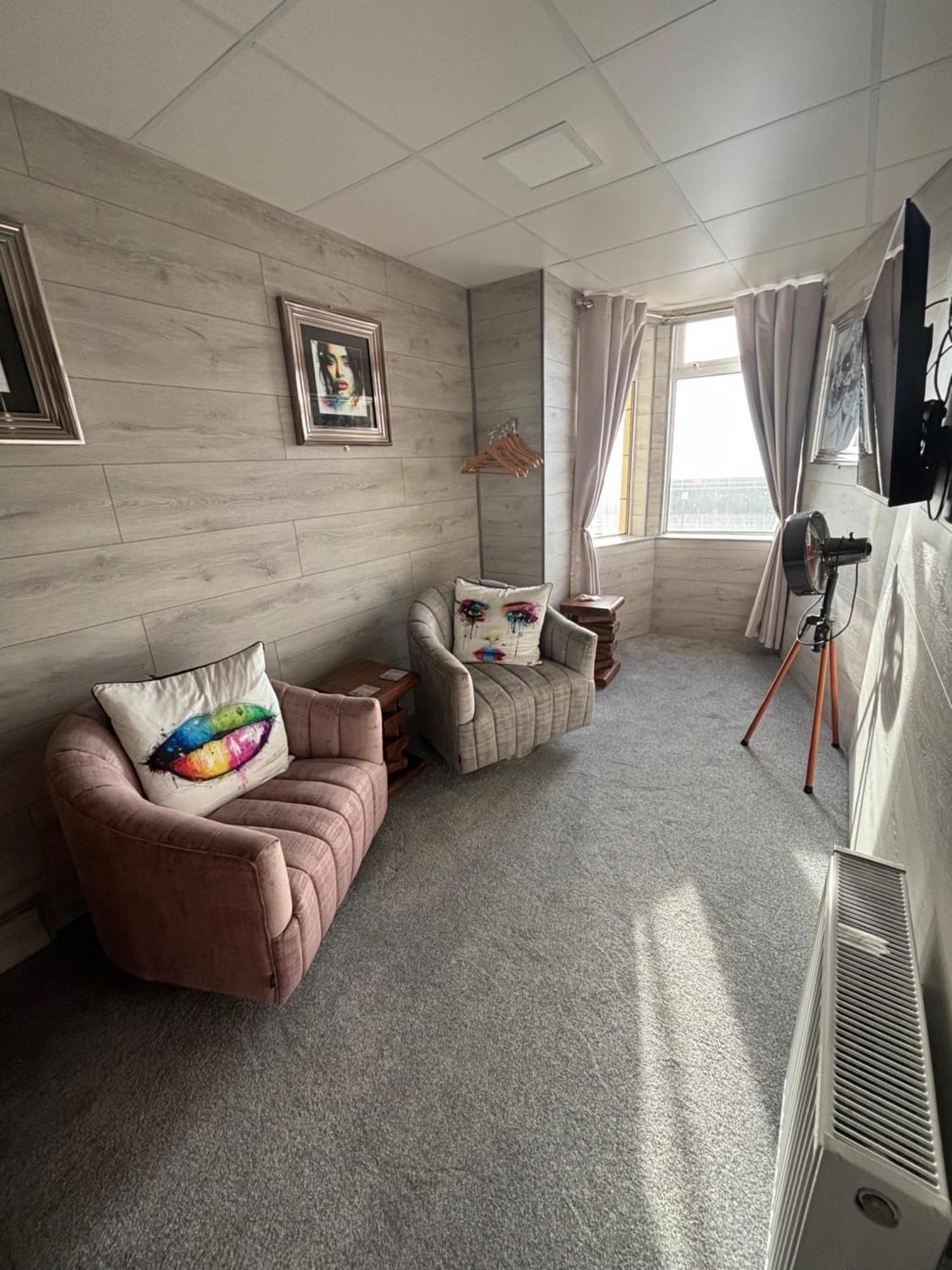 Kings Boutique Hotel Blackpool Esterno foto